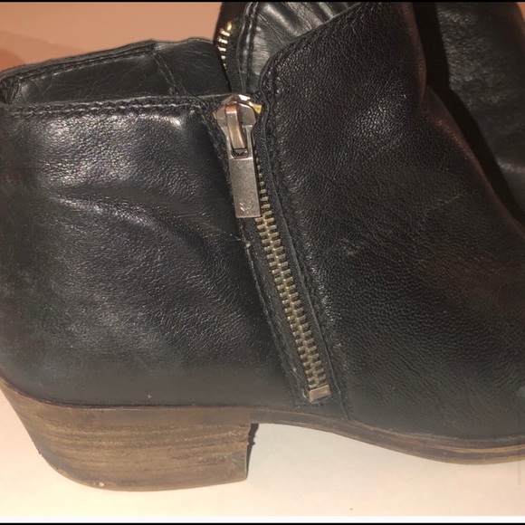 Lucky Basil Black Booties - Picture 8 of 8